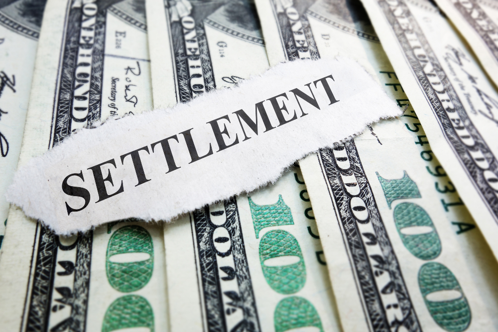 car-accident-settlement-money